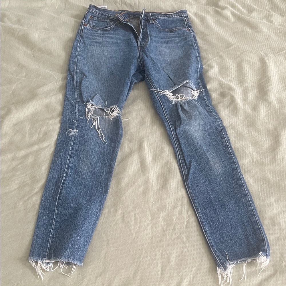 Levi's Blue Skinny Jeans with Ripped Knees